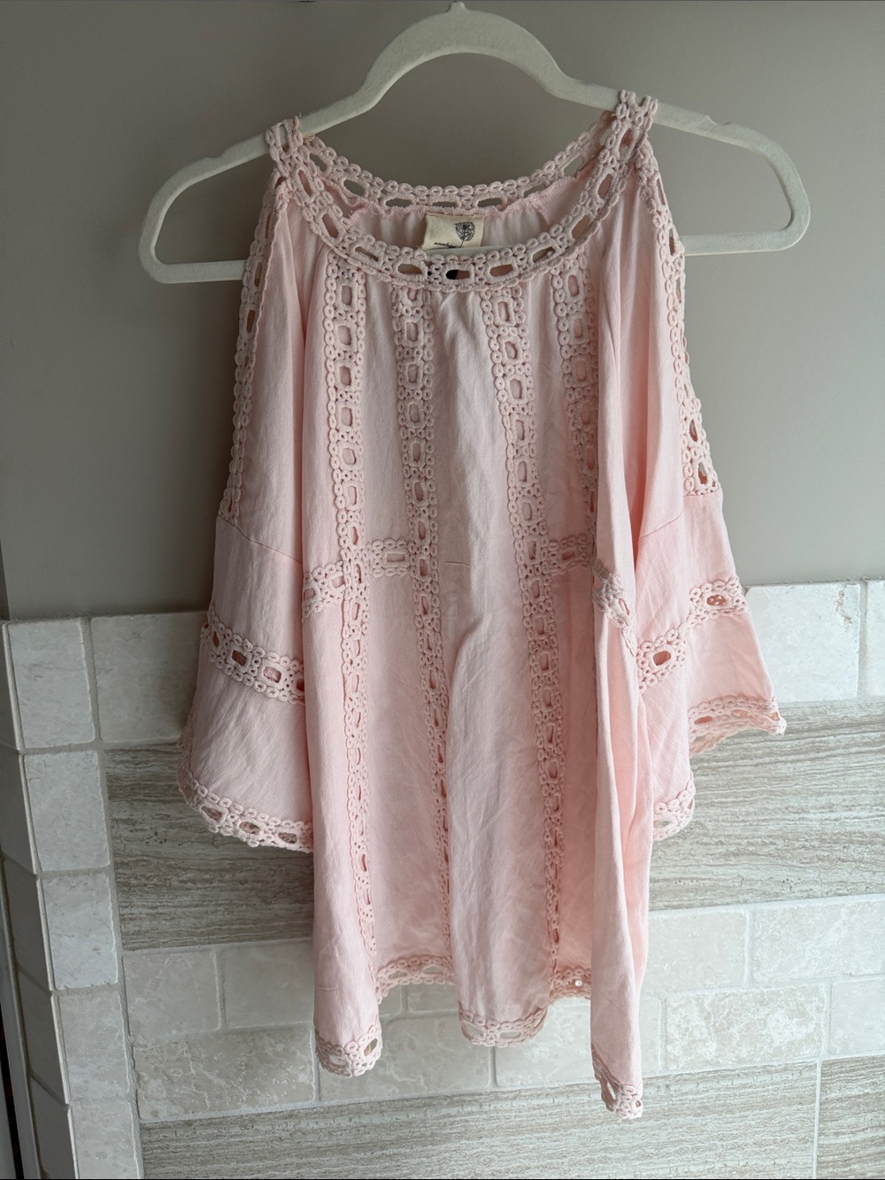 everleigh Light Pink Crochet Cold-Shoulder Tunic